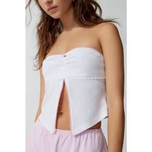 Kimchi Blue Rosie Strapless Flyaway Top in White